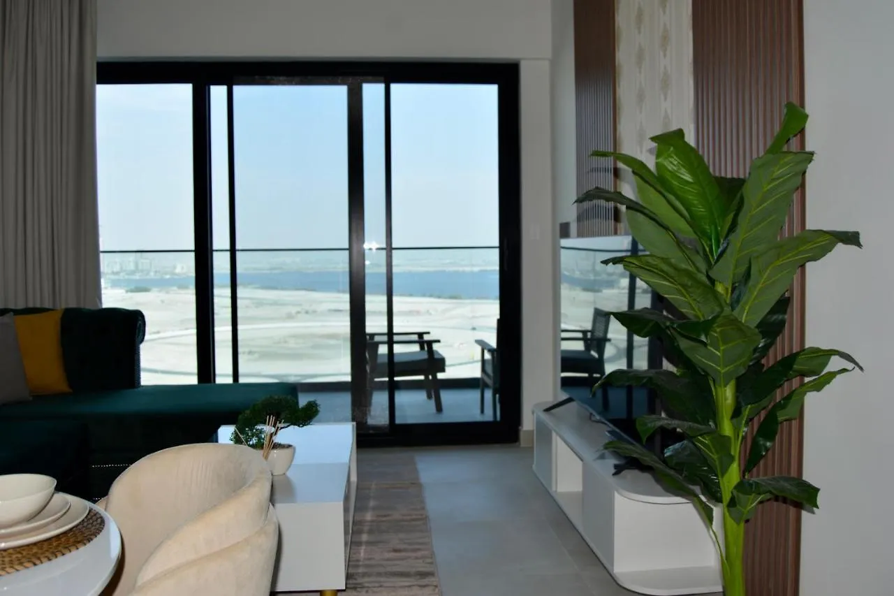 Luxurious Smart Home Dubai 0*,